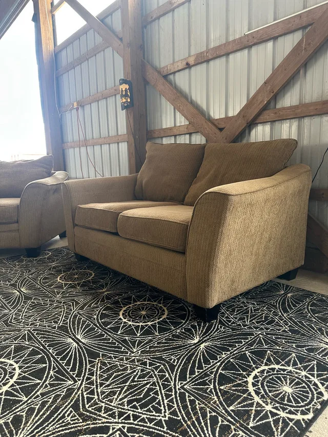 Skye Loveseat & Oversized Chair Set image indicator(2)