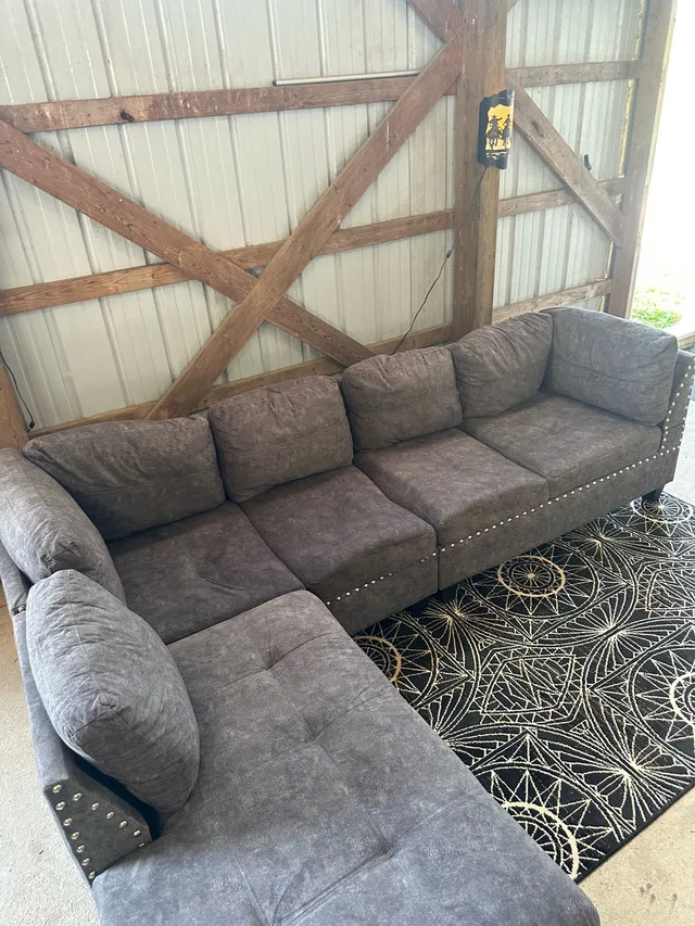 Delivery Available Amazon Grey Sectional image indicator(4)