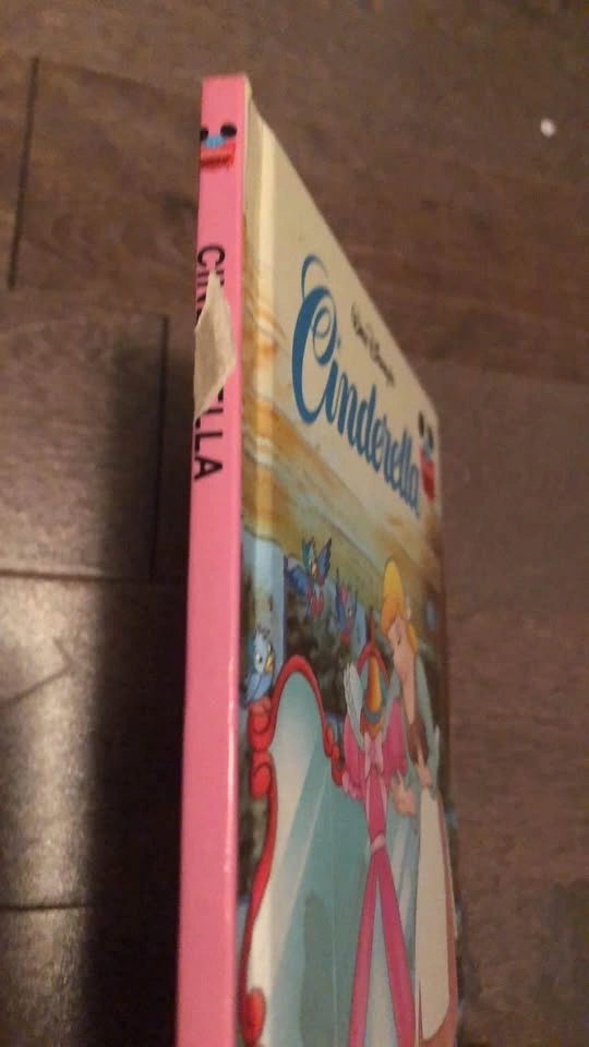 5 Disney Books, Easy Readers Age 4-7 - photo 2