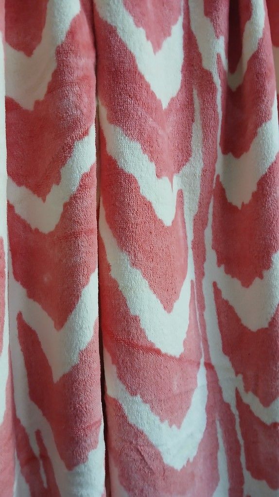 John Robshaw Velour Beach Towel - photo 2