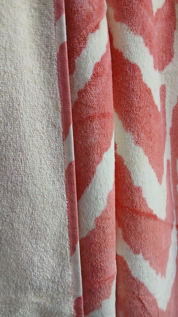 John Robshaw Velour Beach Towel - photo 3