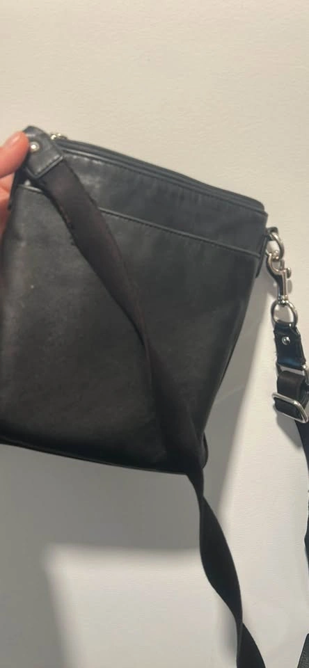 Leather Crossbody Bag - Julia Swingpack - photo 5