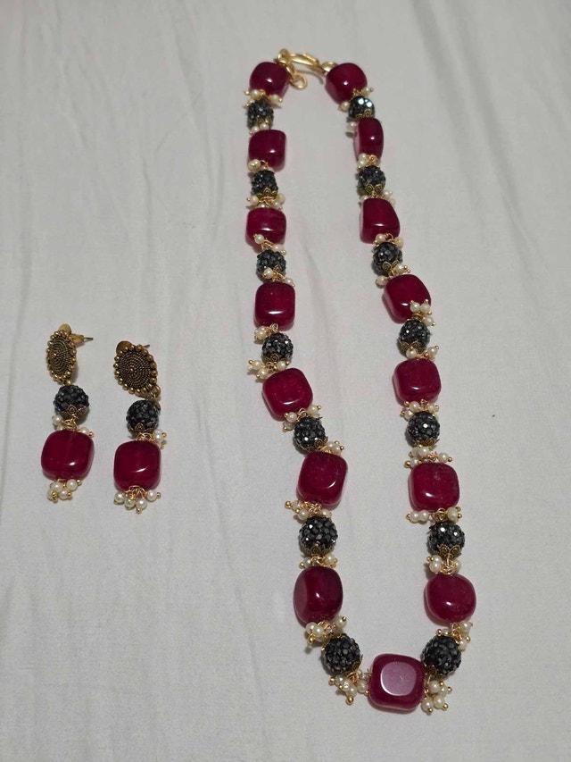 Beaded Necklace and Earrings Set - Red & Grey