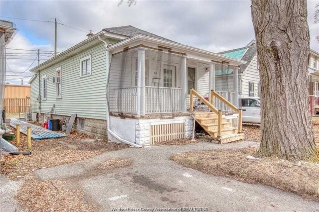 4 bed 2 bath house - photo 2