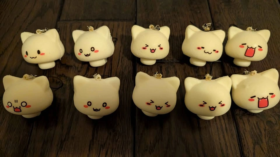 Squishy Mushroom Cat Cellphone Charm - photo 2