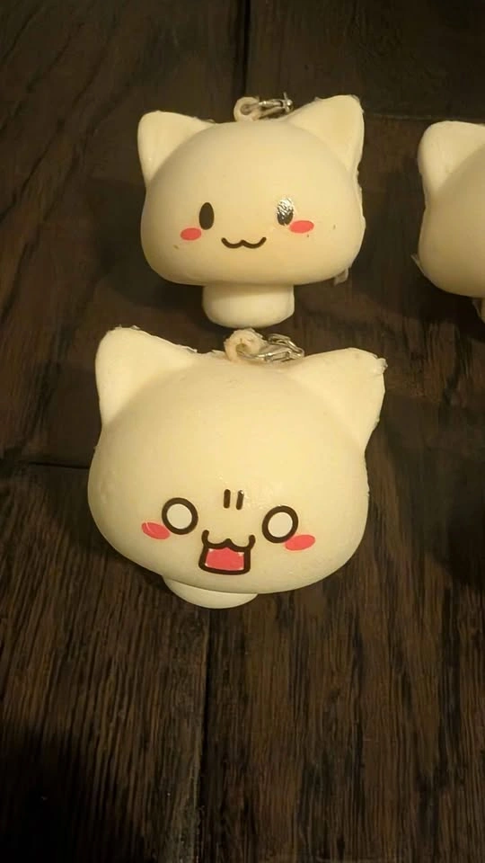 Squishy Mushroom Cat Cellphone Charm - photo 3