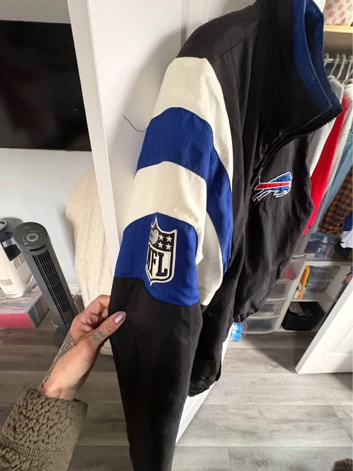 Buffalo Bills Starter Brand Varsity Winter Jacket - photo 4