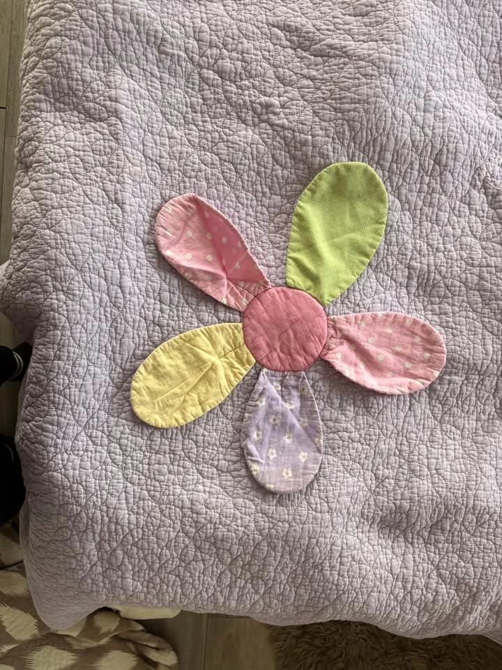 Child’s Quilt For Twin Bed - photo 2