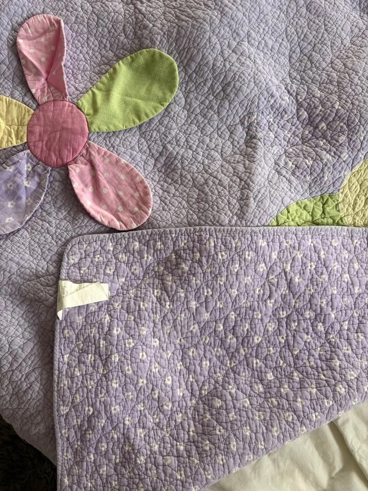 Child’s Quilt For Twin Bed - photo 3