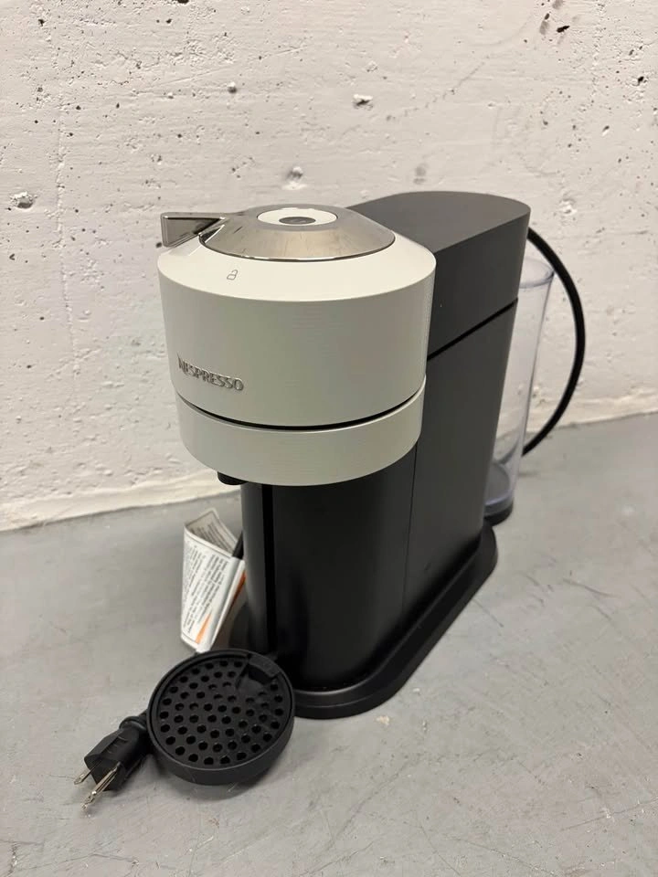 Nespresso Vertuo Coffee Machine - photo 2