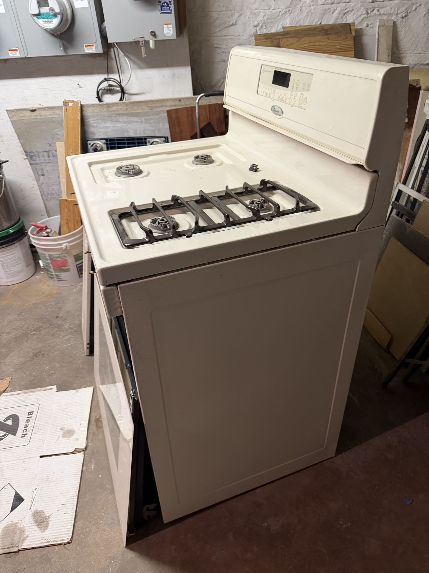 Whirlpool Stove - photo 3