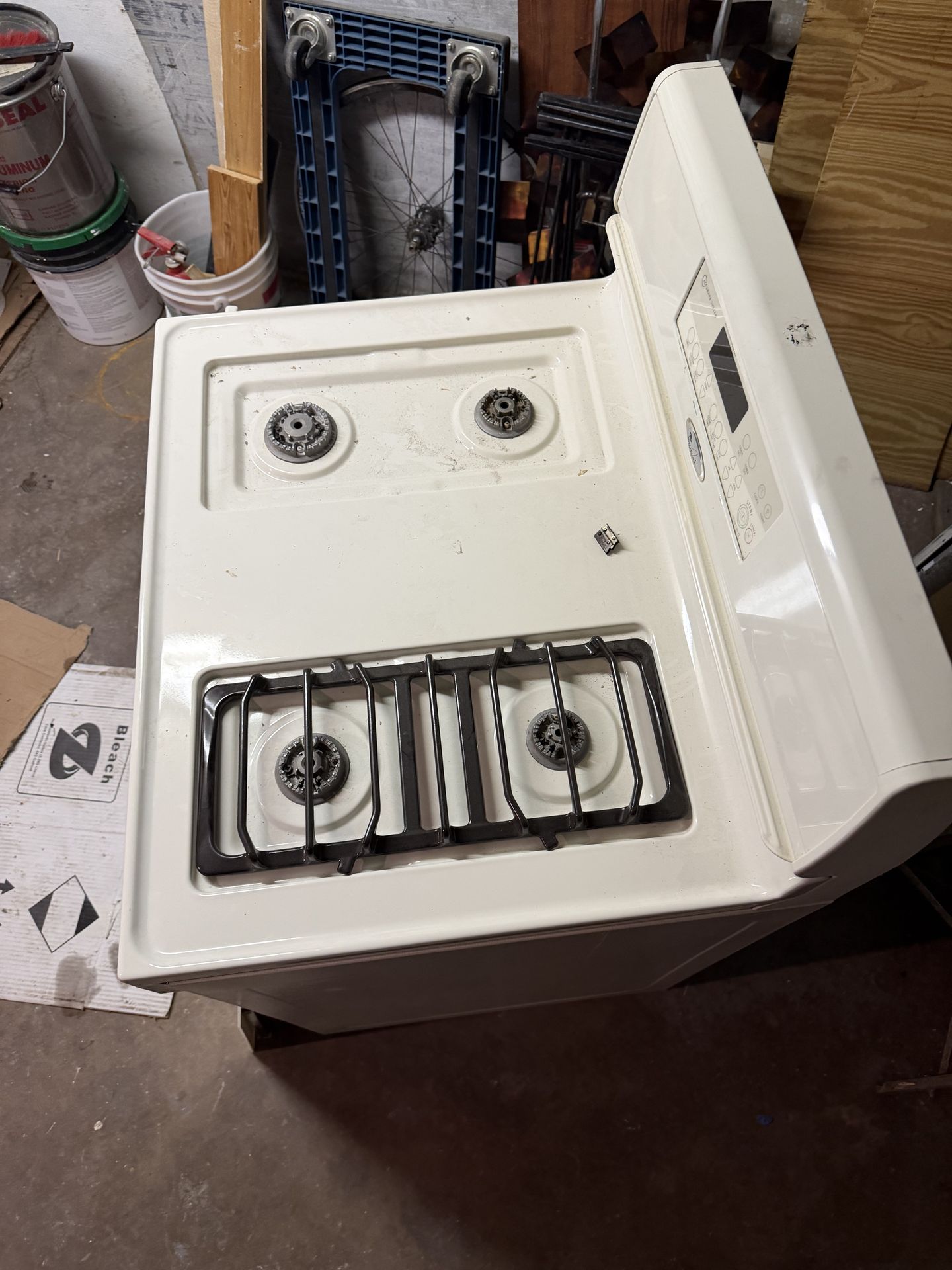Whirlpool Stove - photo 4