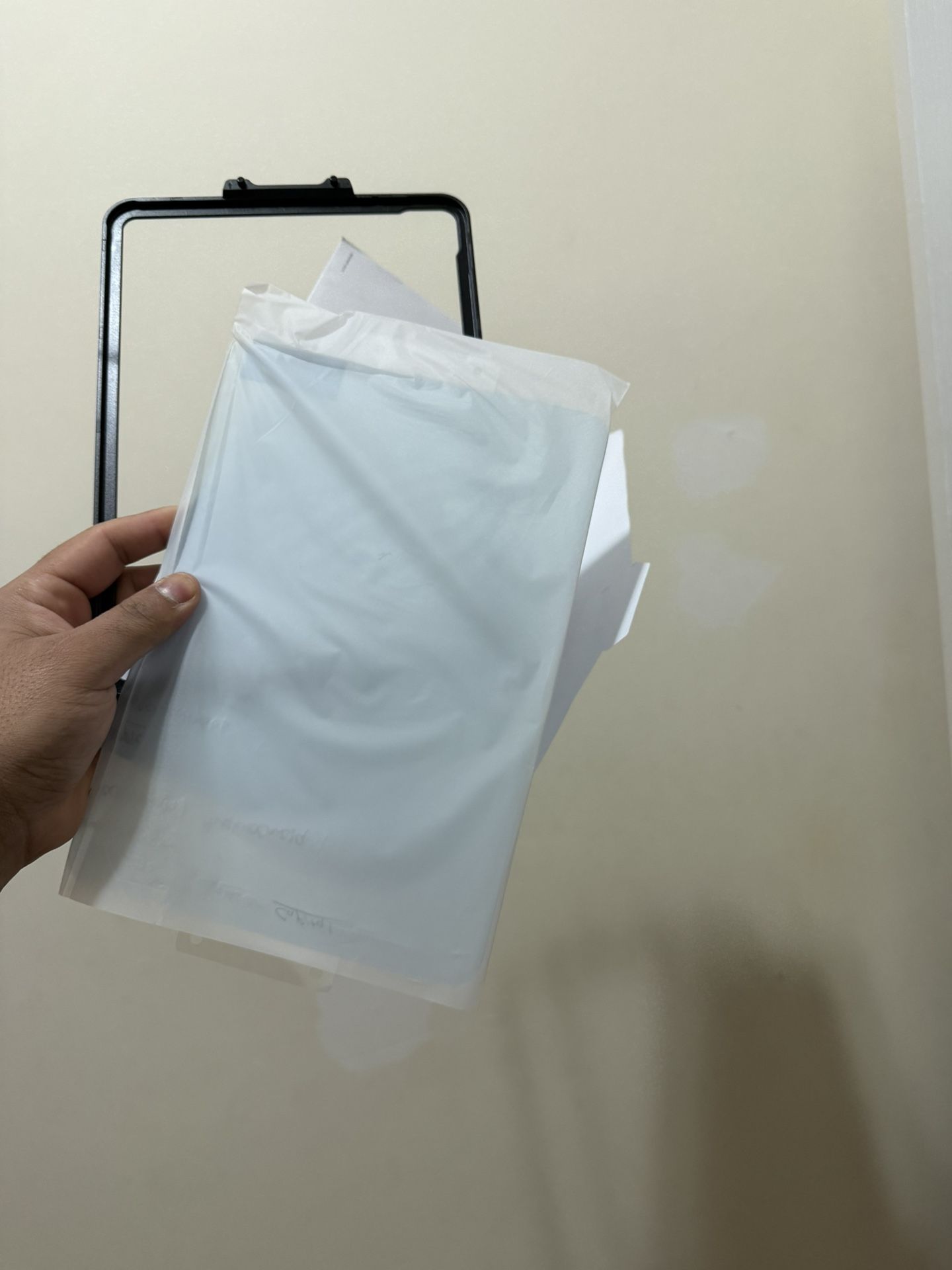iPad Pro 2024 Screen Protector - photo 2