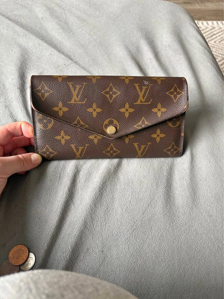 Louis Vuitton Sara Monogram Wallet Red Interior