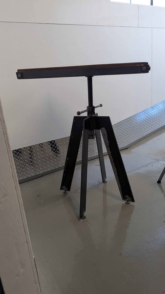 Vintage Smith Commons Cafe Table - photo 2