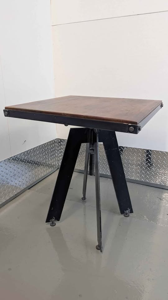 Vintage Smith Commons Cafe Table - photo 3