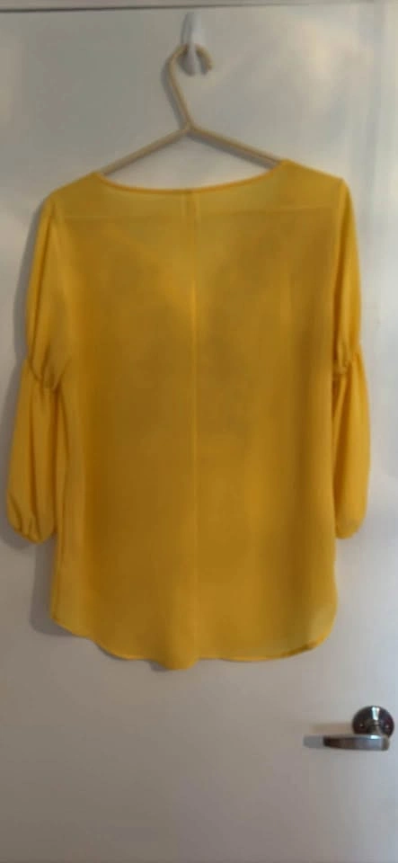 Yellow Blouse with Floral/Butterfly Needlework Size S (fits S/M) - photo 2
