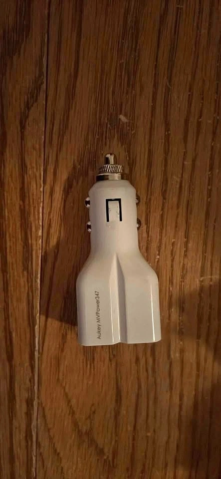 iPhone Car Charger (for iPhones 14 and earlier)