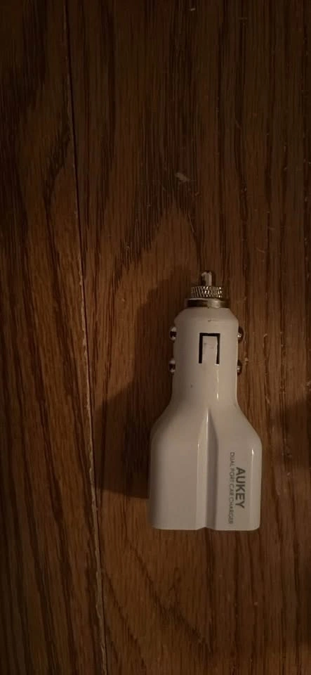 iPhone Car Charger (for iPhones 14 and earlier) - photo 2