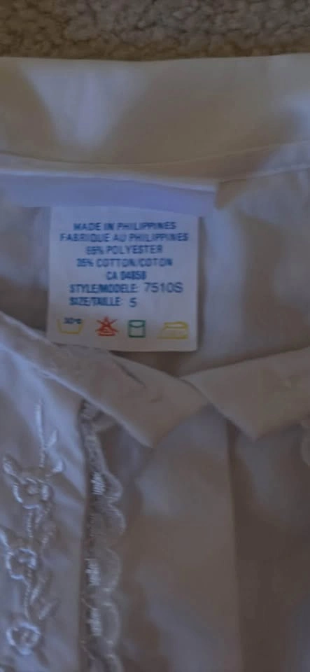 Girls White Blouse with Embroidered Details - Size Small - photo 4