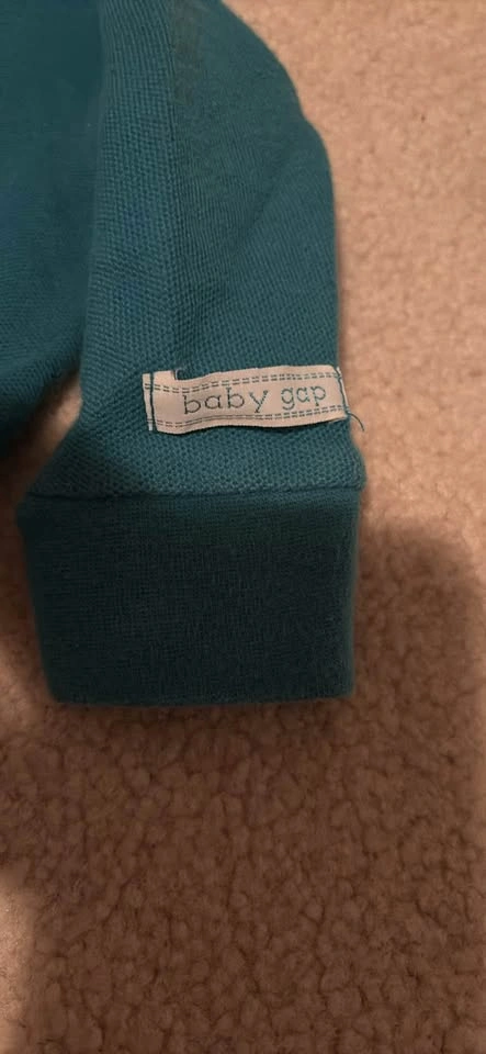 Baby Gap Long Sleeve Onesie Shirt 2-4 months - photo 2
