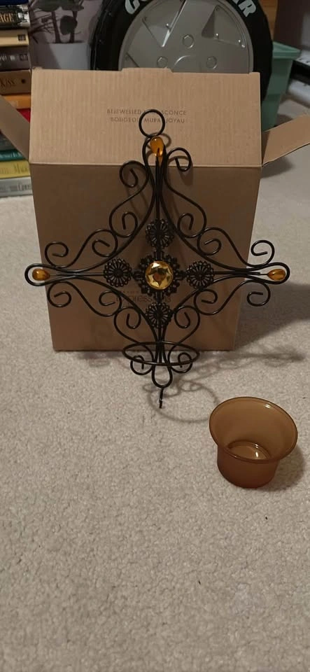 Avon Bejeweled Wall Sconce (New in Box) - photo 2