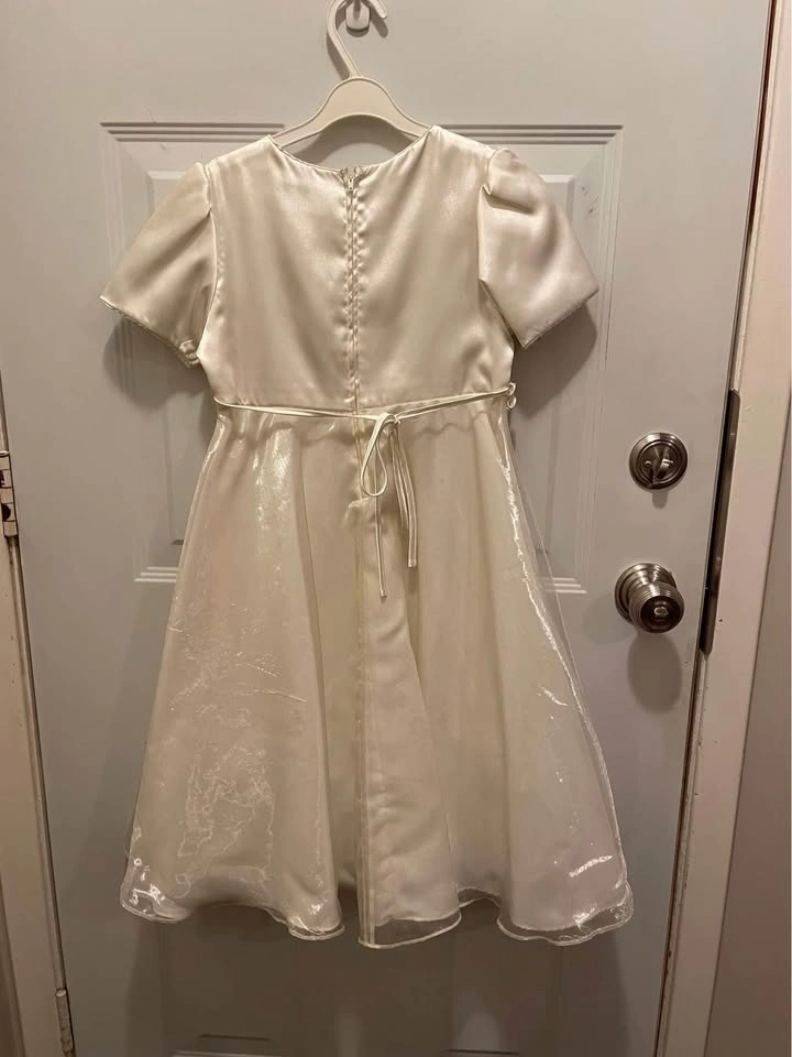 Girl’s Dress Size 8-10 - photo 3
