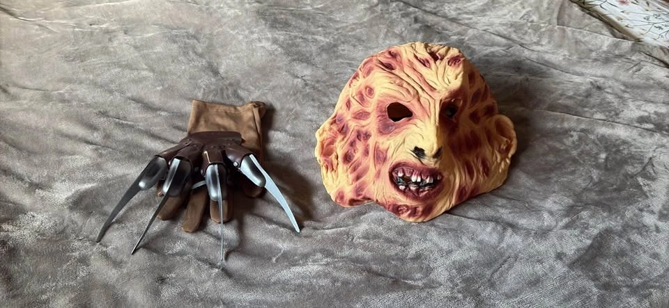 Latex Zombie Mask - photo 2