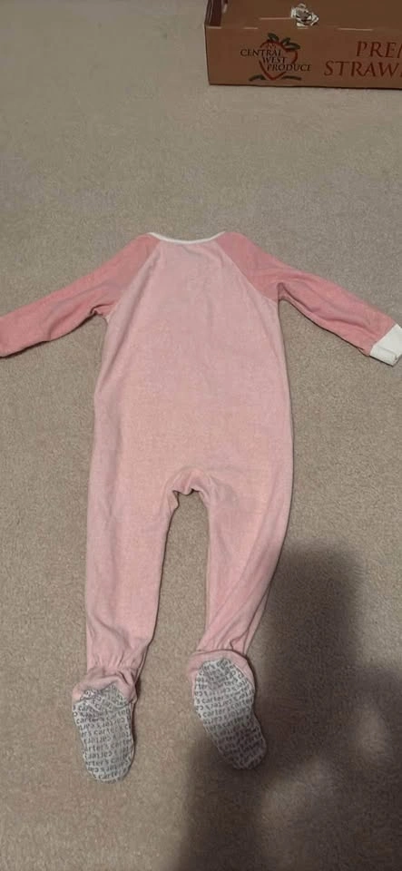 Carters 18 month Sleeper - photo 2