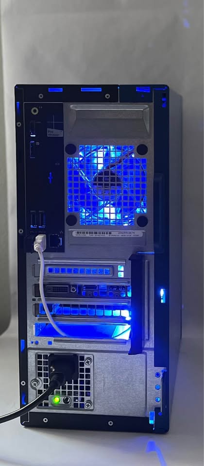 The Blue Blaze GAMING PC (OBO!) (DISCOUNTED $100!) - photo 3