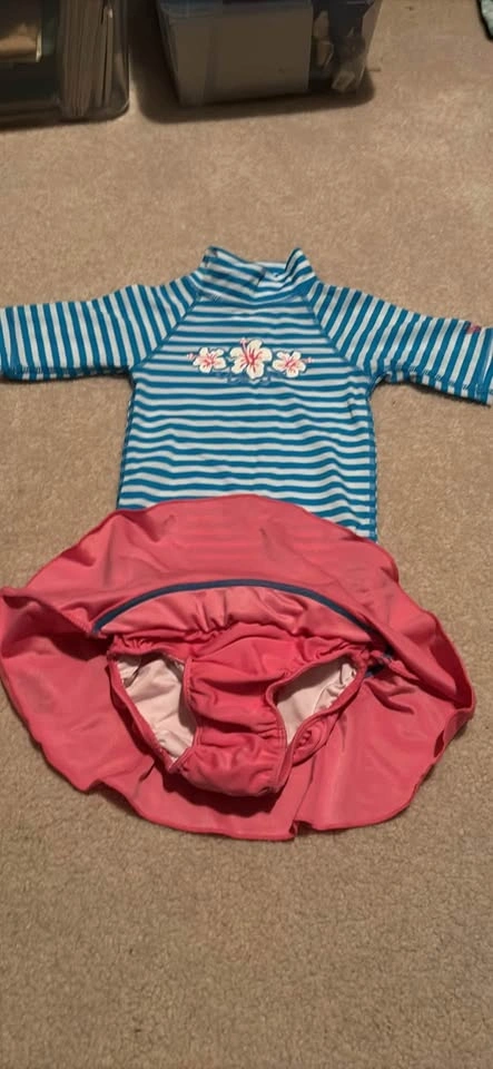 UV Skinz 12/18 Month Swimsuit with Sunhat - photo 2