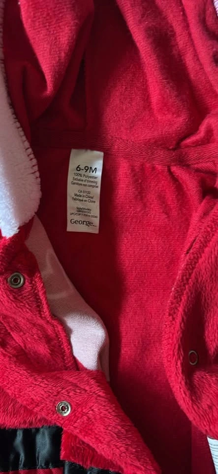 Size 6/9 Month Baby Santa Outfit - photo 4