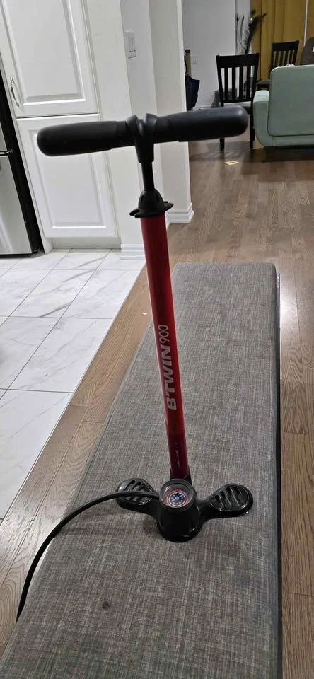 Btwin Air Pump for Bike Balls