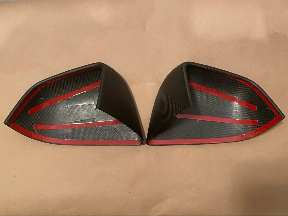 Tesla Model Y Matte Carbon Mirror Caps image indicator(6)
