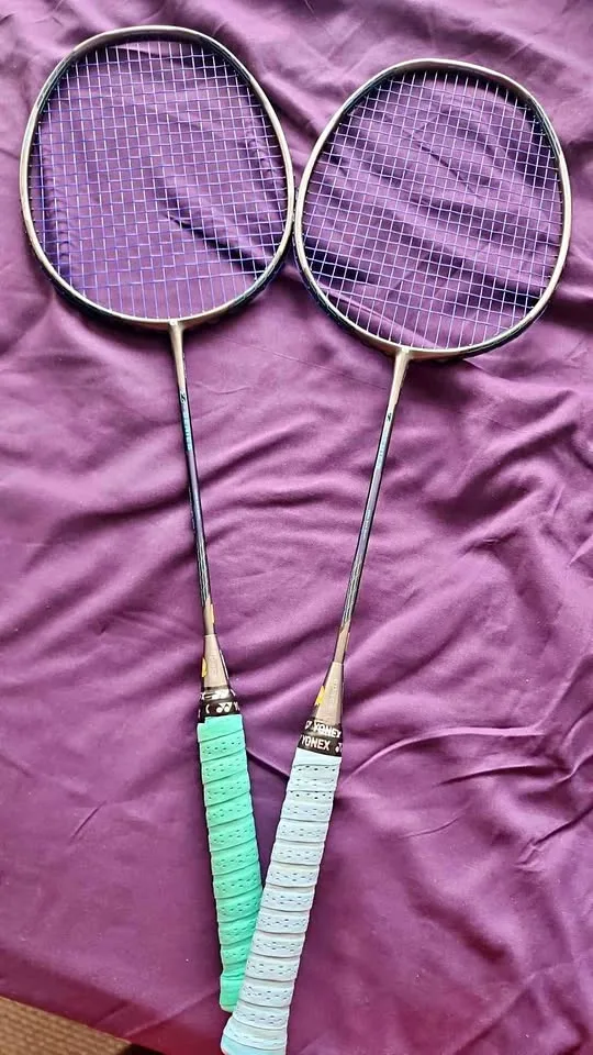 Apacs z series force ii with yonex bg 65 strings brand new thumbnail