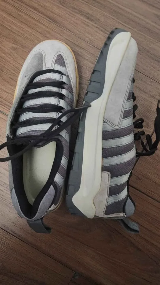 Vintage 2001 Nike ACG love gun shoes us 9 image indicator(2)