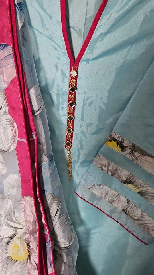 3 piece stitched silk shalwar suit with printed organza dupatta. - photo 2