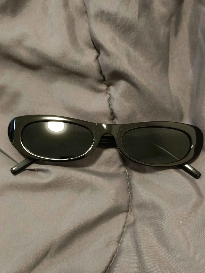 Brand new women's oval frame fashion glasses - photo 2