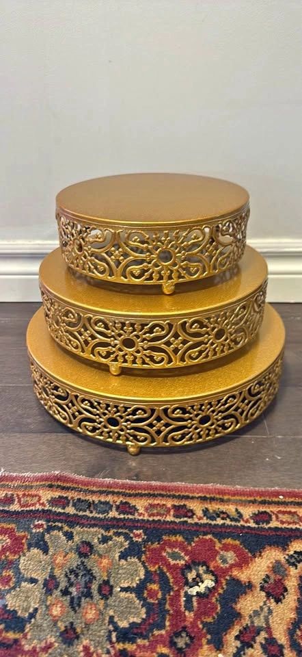 Gold 3-Piece Dessert / Centerpiece Stand