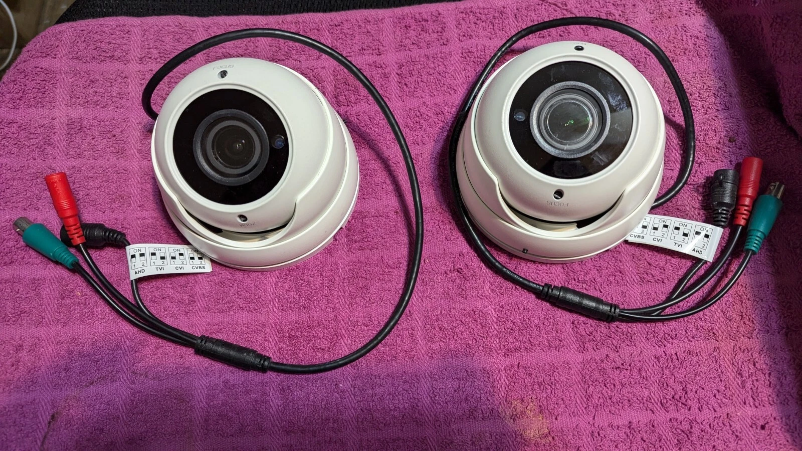 HDC-DI3A02/2M-2812-w Dome Camera - Adjustable Focus & Zoom - photo 2