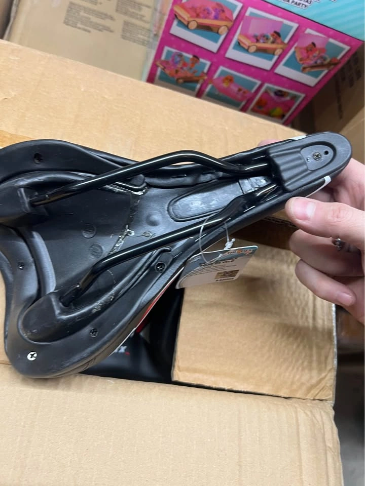 Thunder Bay S-S20505 Universal Fit Bicycle Seat - photo 2