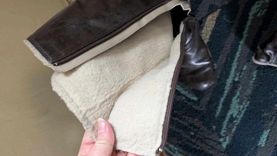 Size 10 Winter Boots - photo 4