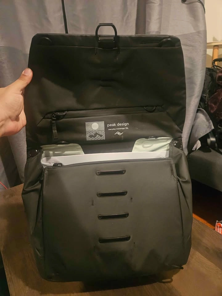 Peak Design Everyday Messenger Bag 13L - photo 3