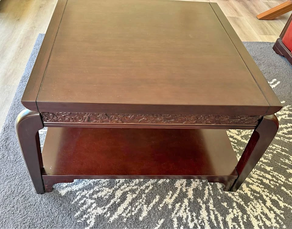 Elegant Carved Dark Mahogany Wood Coffee / Tea Table