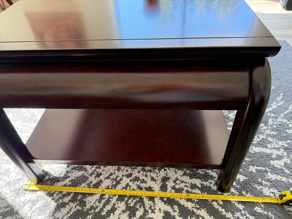 Elegant Carved Dark Mahogany Wood Coffee / Tea Table - photo 3