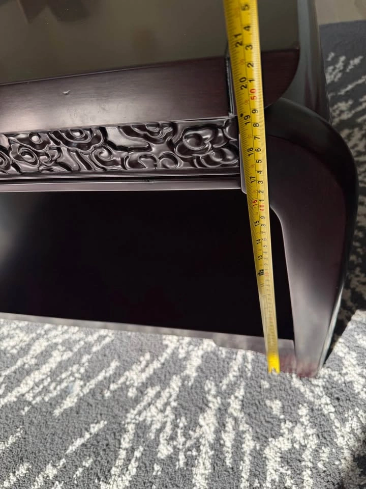 Elegant Carved Dark Mahogany Wood Coffee / Tea Table - photo 4