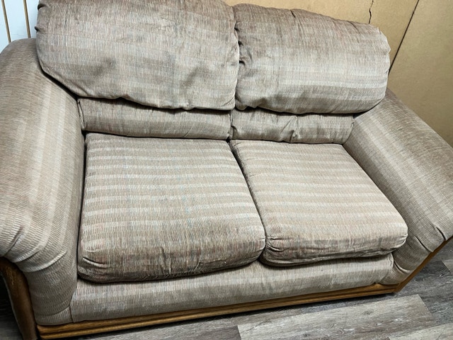Comfy Loveseat for Small Spaces - Used Good - photo 2