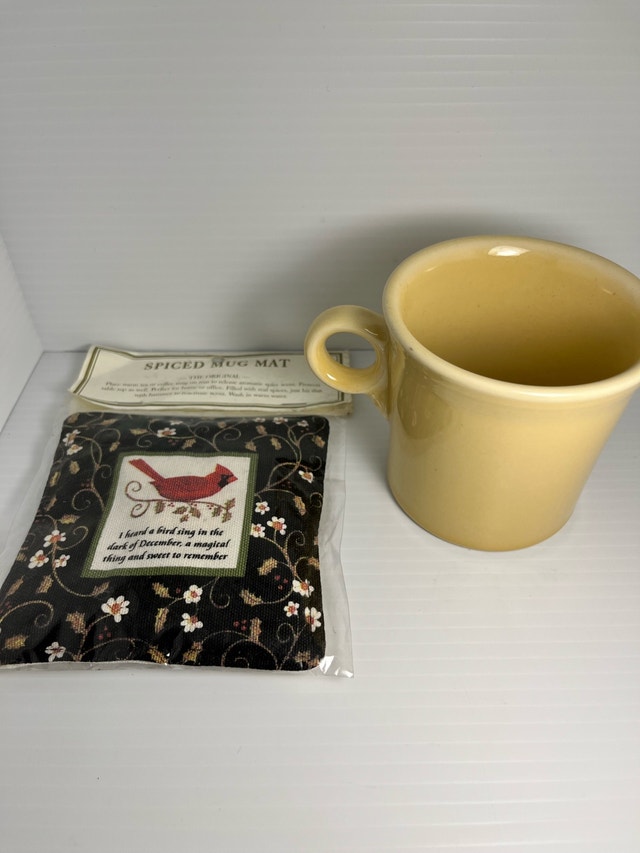 Fiesta Yellow Mug with Mug Mat
