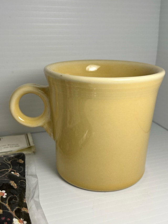 Fiesta Yellow Mug with Mug Mat - photo 2