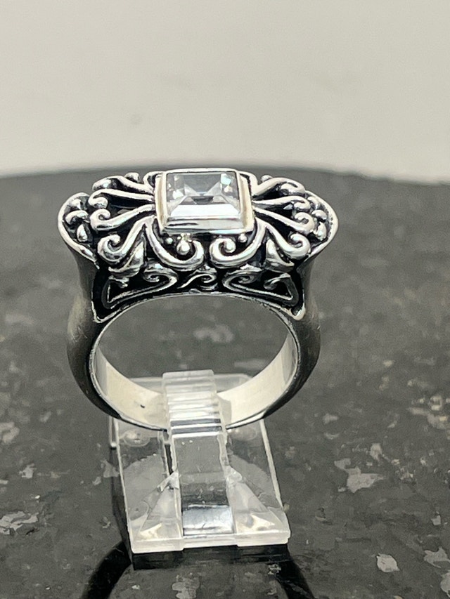 New 925 Sterling Silver Cubic Zirconia Ring - Size 7.5